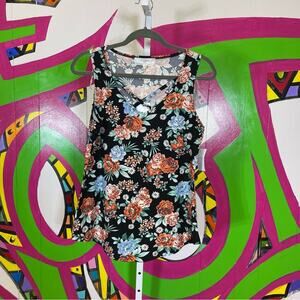 NWT, No Comment, Floral Sleeveless Strappy Neckline Top - Black. Size Large.
